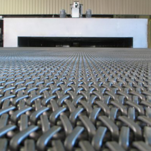 Chocolate sweets candy on industry conveyor. Modern production line of food factory IMG 0005 627x470 1 Tynic Automation